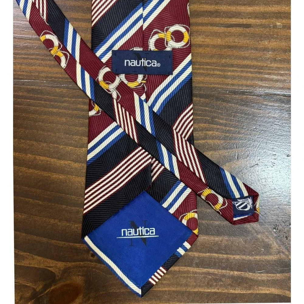 NAUTICA Mens Silk Neck Tie Red Blue Striped Nautical Ring Pattern 4x57.25